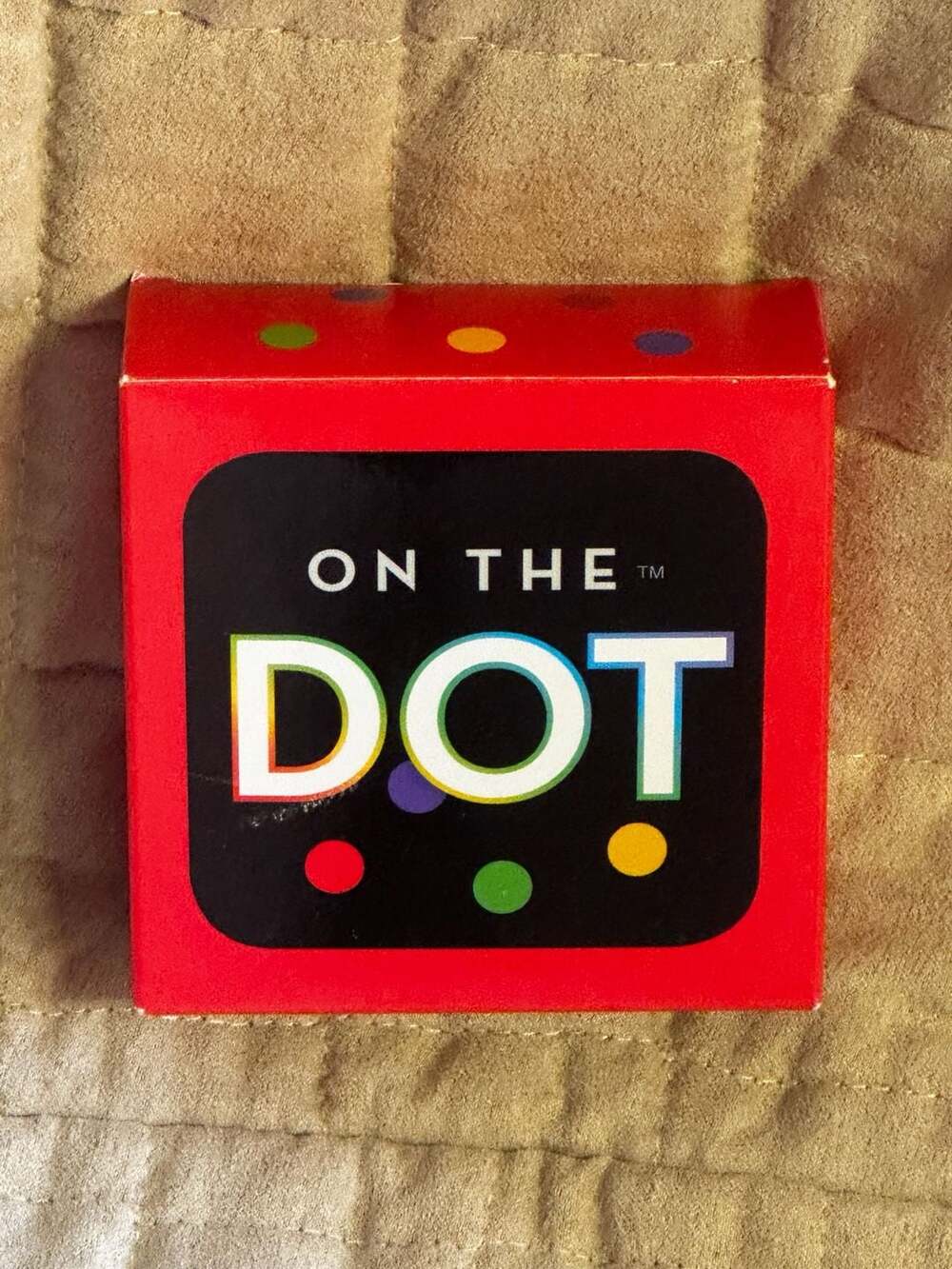 On The Dot The Super Spotted Brain Teaser Card Game Brainwright